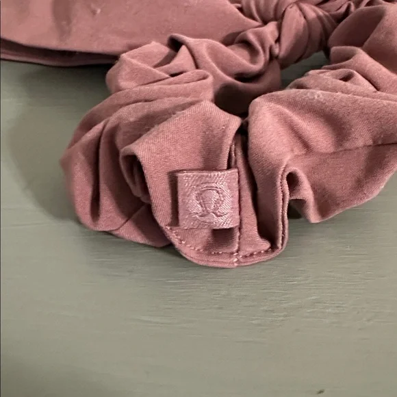 Lululemon Hair Scrunchies - Picture 5 of 7